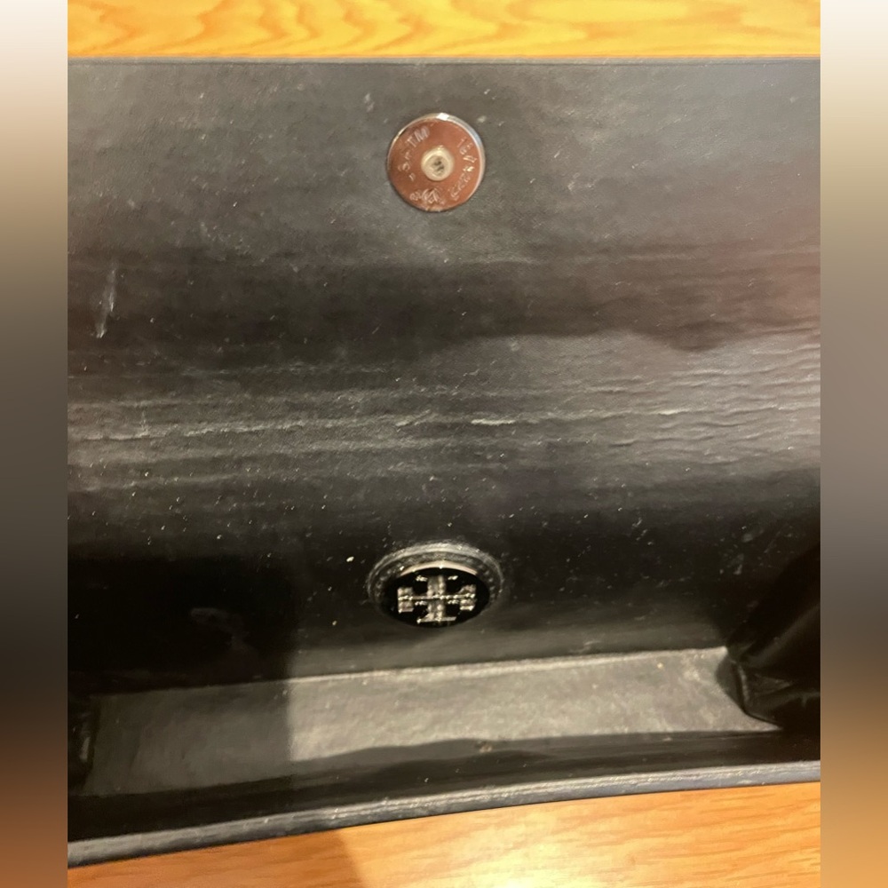 Tory Burch Glossy Black Clutch - Picture 4 of 6